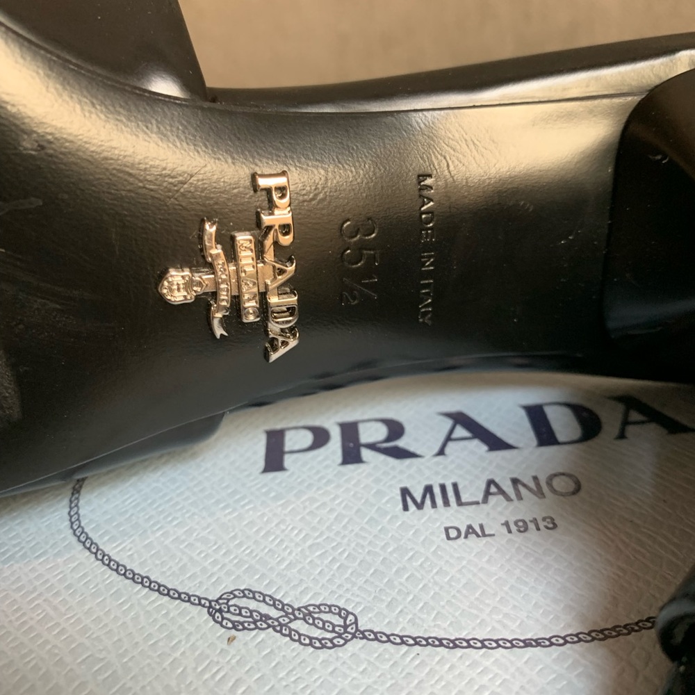 PRADA - Picture 10 of 16
